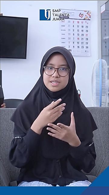 Khansa Ratna A